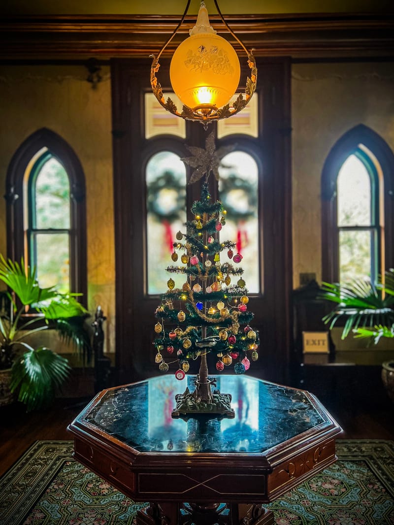 Victorian Christmas at The Octagon House Tour