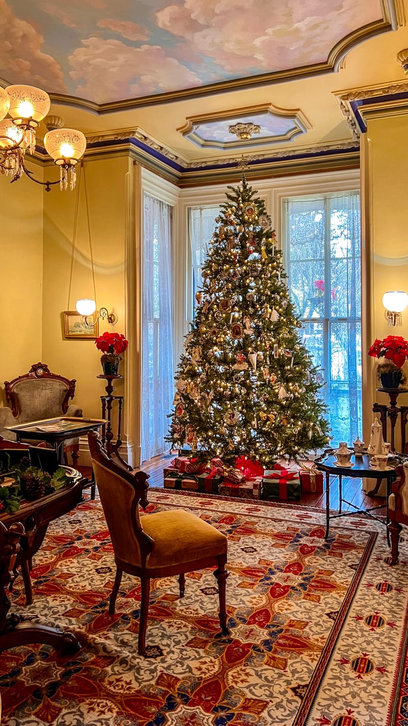 Victorian Christmas at The Octagon House Tour