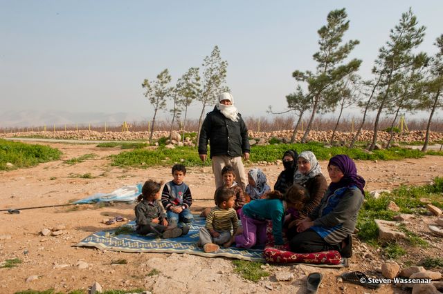 Amidst War, a Budding Cross-Border Brotherhood between Syria and Lebanon
