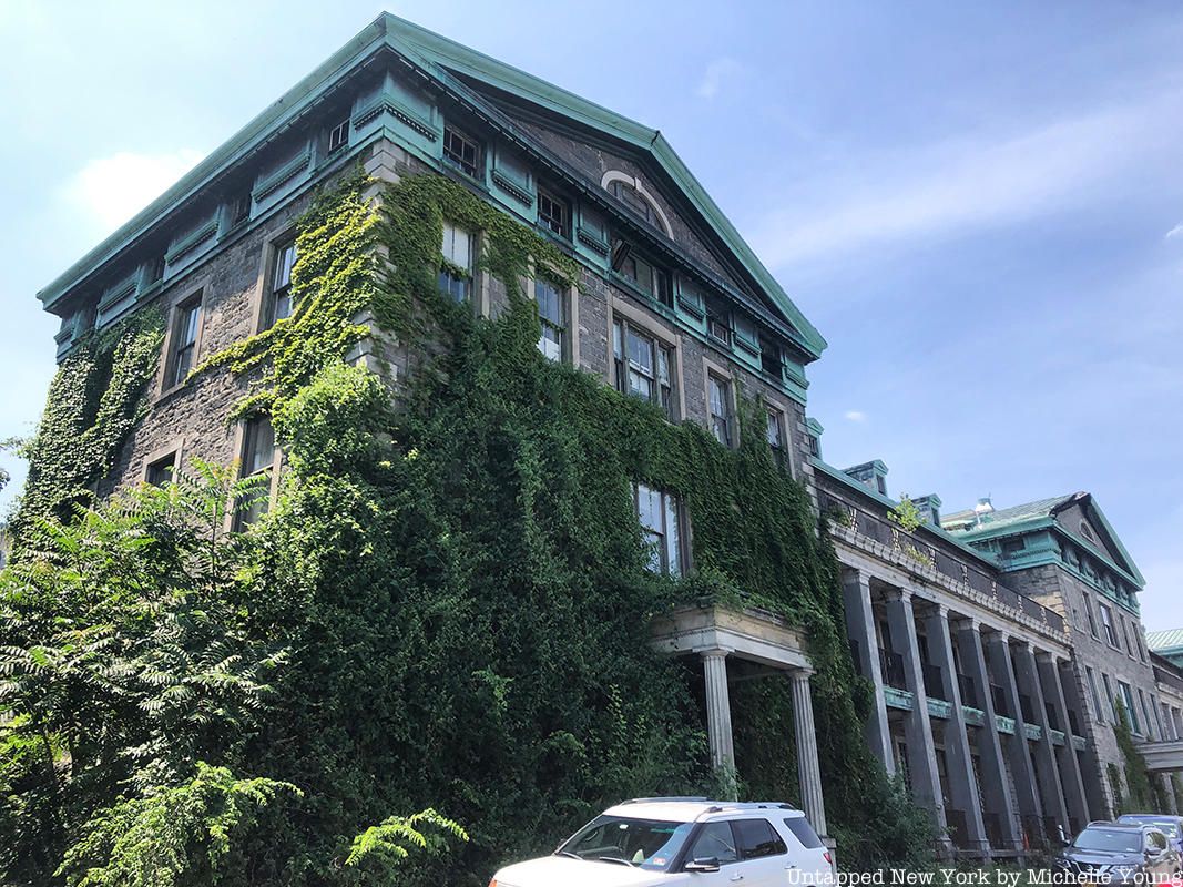 The Abandoned Seaman's Retreat Hospital on Staten Island - Untapped New York, image size:1067x800