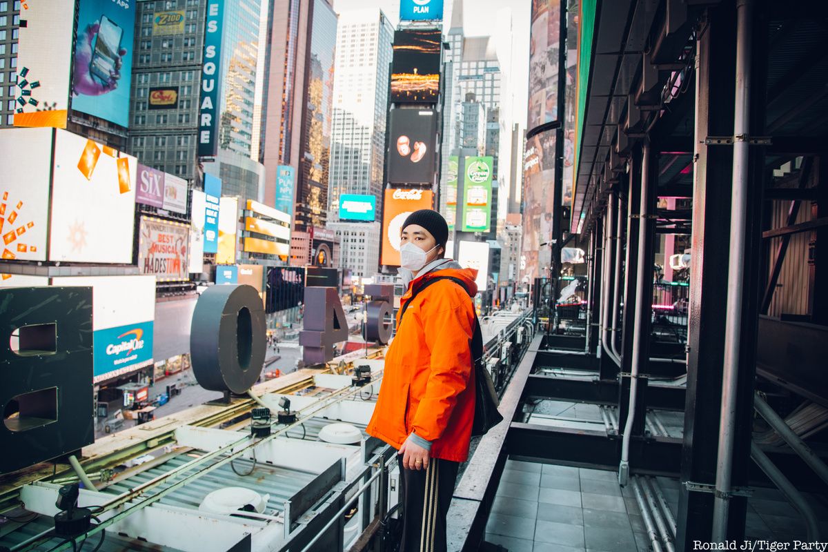 Meet the Man Behind the New Year's Eve Countdown Clock Untapped New York